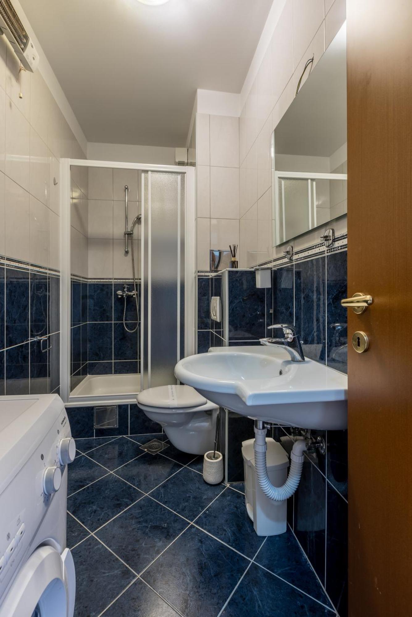 Apartment Split Karoglan Εξωτερικό φωτογραφία